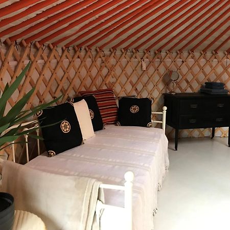 Отель Gilfach Gower Farm Luxury Yurt With Hot Tub Амманфорд Экстерьер фото