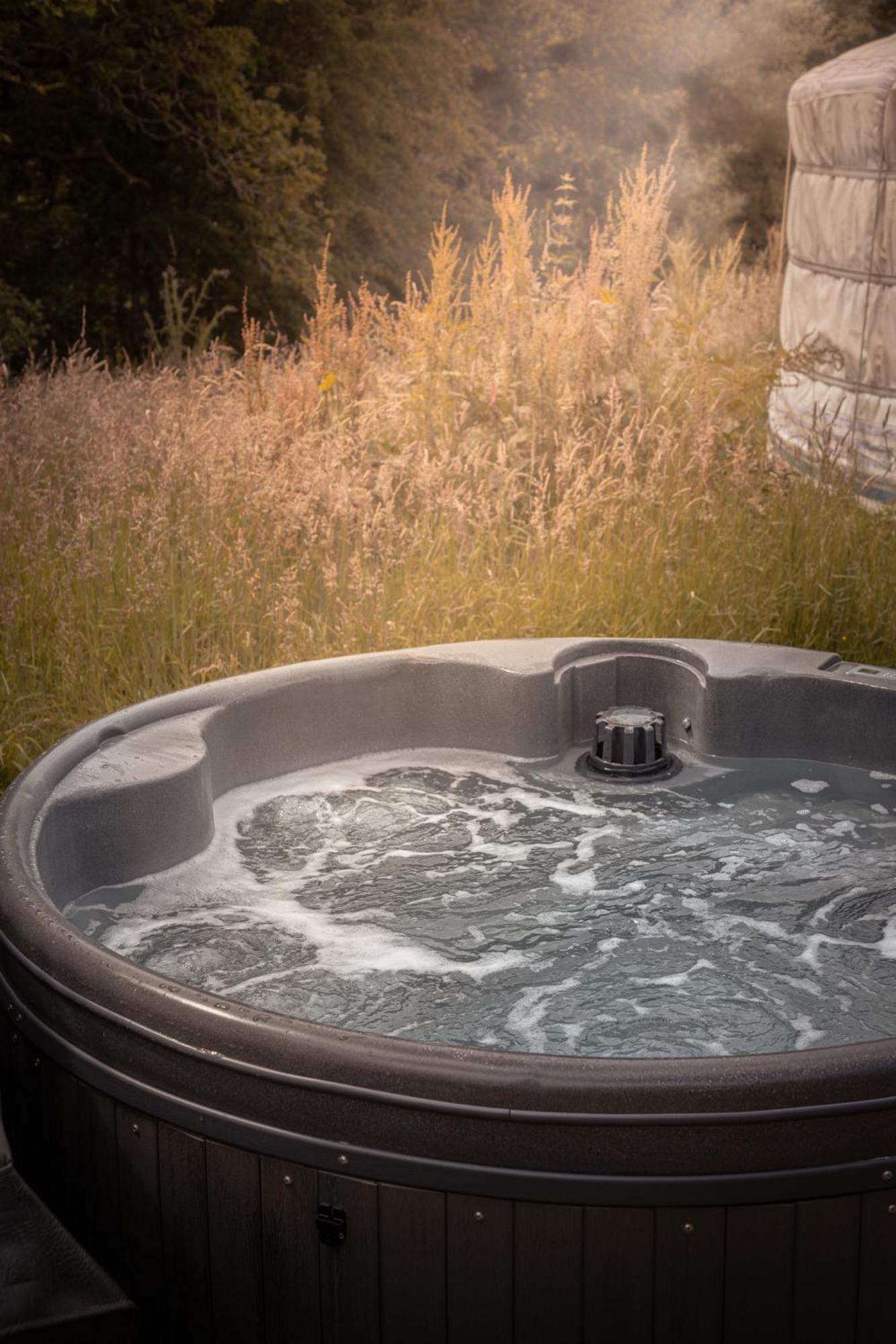 Отель Gilfach Gower Farm Luxury Yurt With Hot Tub Амманфорд Экстерьер фото